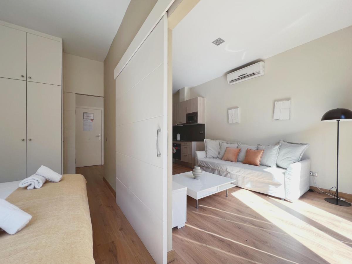 Stay U-Nique Apartments Fontanella Barcelona Kültér fotó